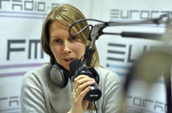 Екатерина Оаро у микрофона | Вдохновить на роман Екатерина Оаро у микрофона | Вдохновить на роман